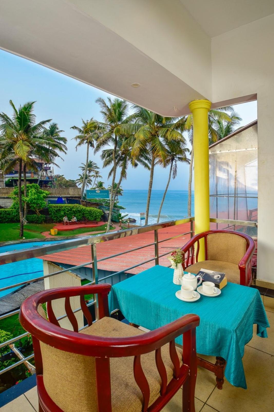 Krishnatheeram Ayur Holy Beach Resorts 바르칼라 외부 사진