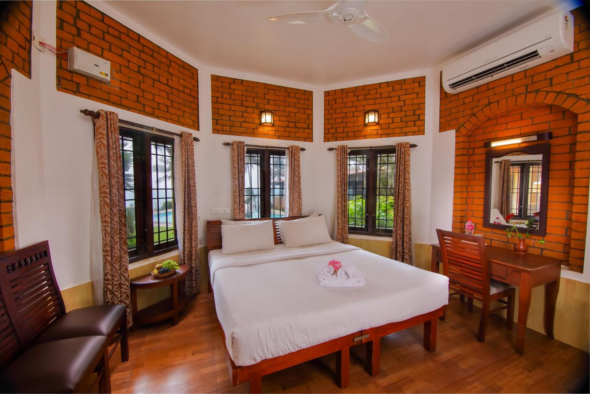 Krishnatheeram Ayur Holy Beach Resorts 바르칼라 외부 사진