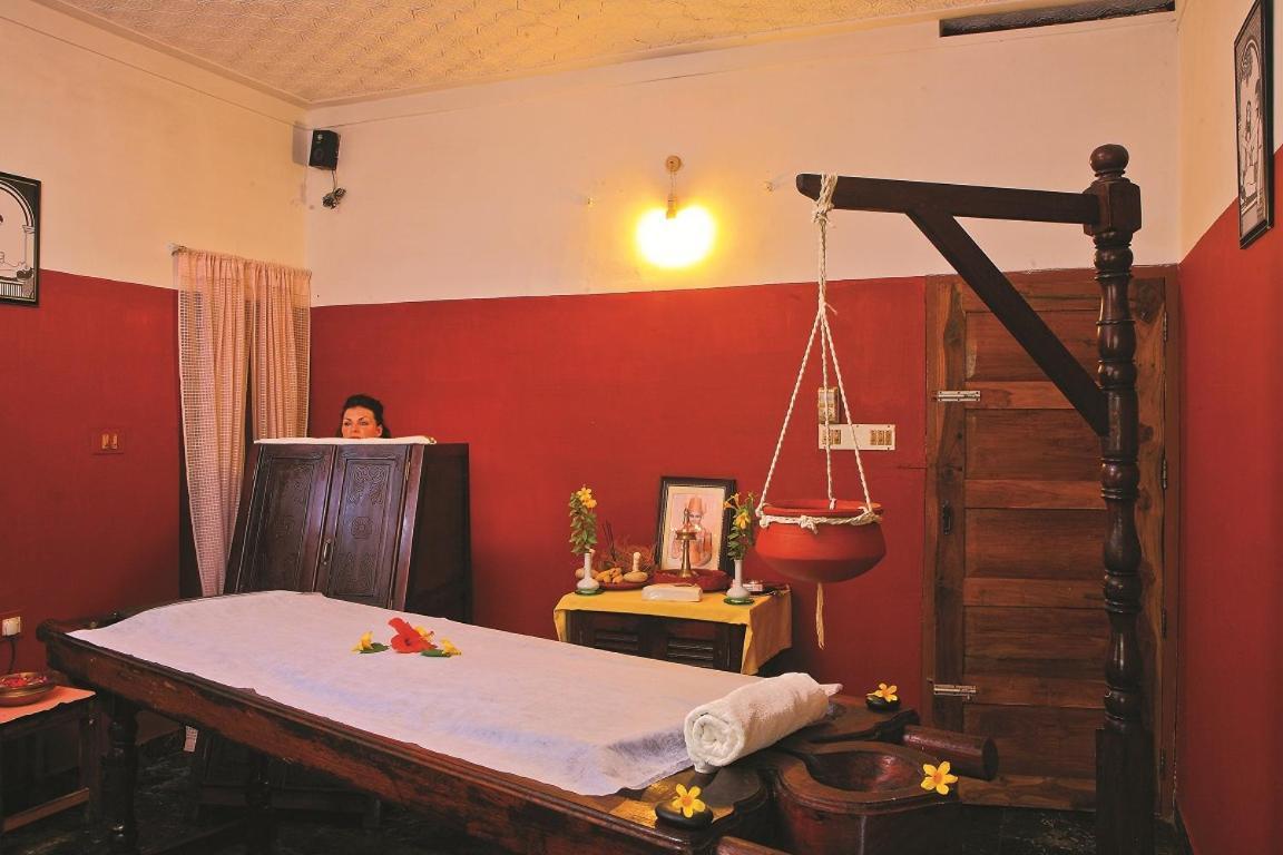 Krishnatheeram Ayur Holy Beach Resorts 바르칼라 외부 사진