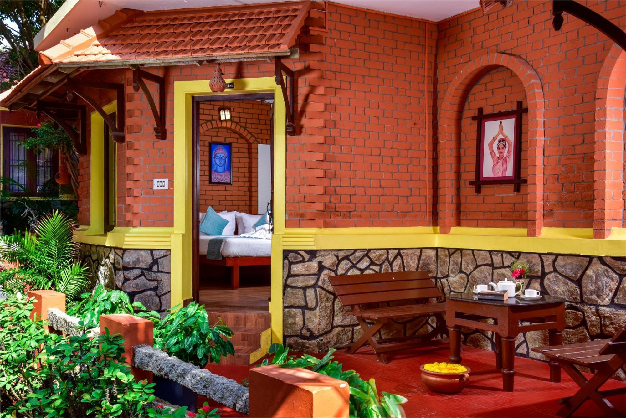Krishnatheeram Ayur Holy Beach Resorts 바르칼라 외부 사진